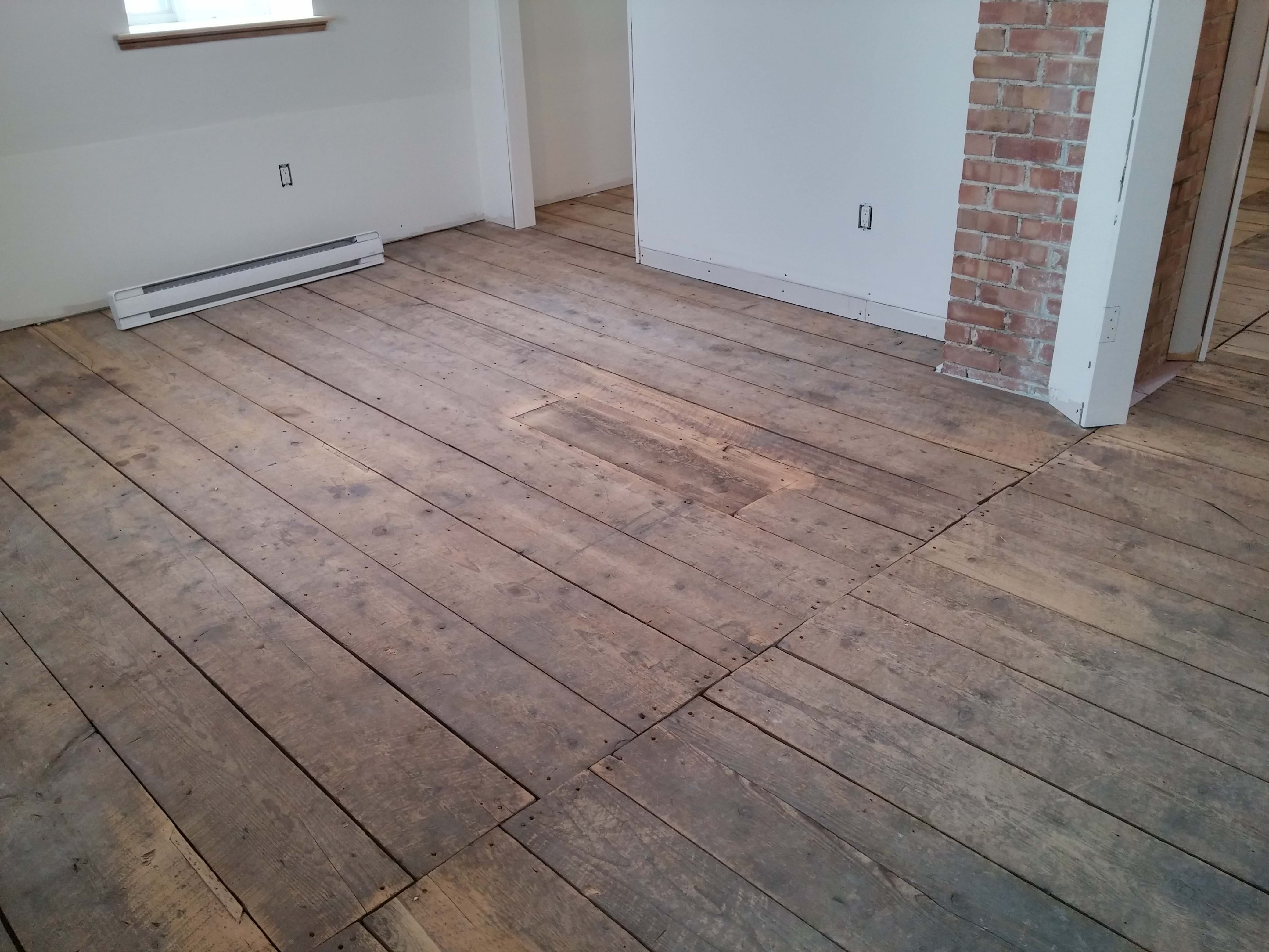 Restauration d'une patine de plancher antique