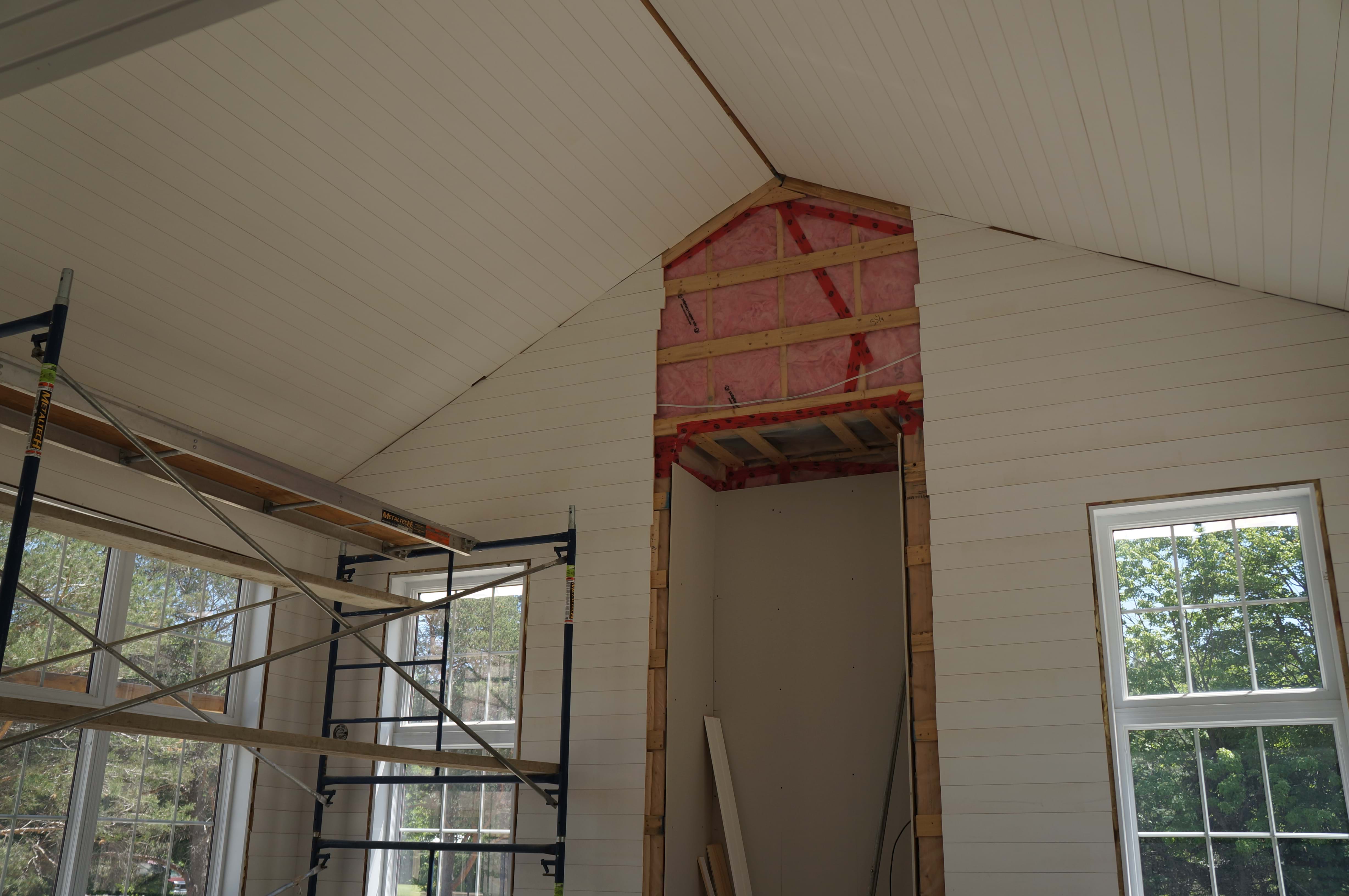 Ensemble de fausses poutres antiques