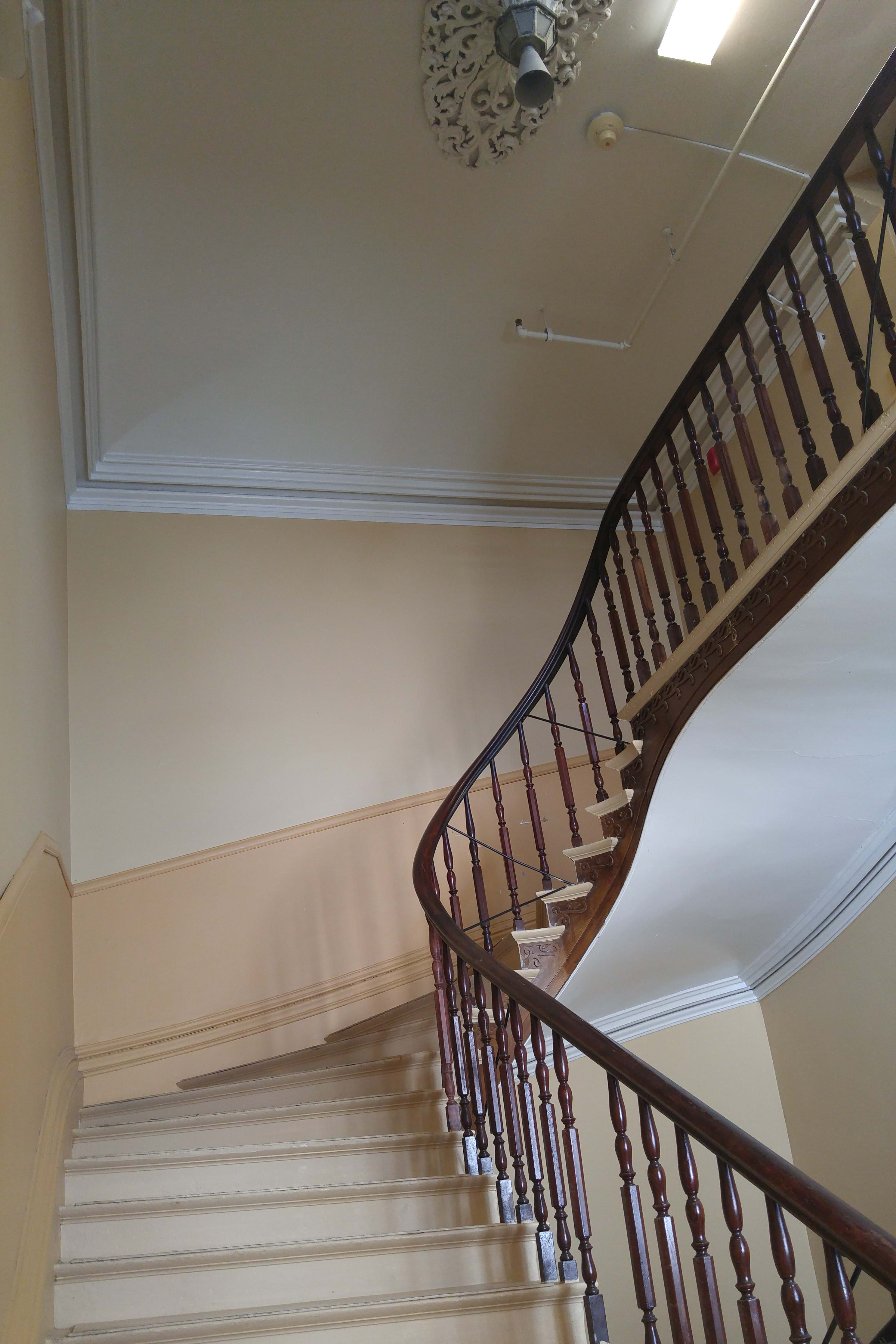 Restauration d'un escalier de manoir.