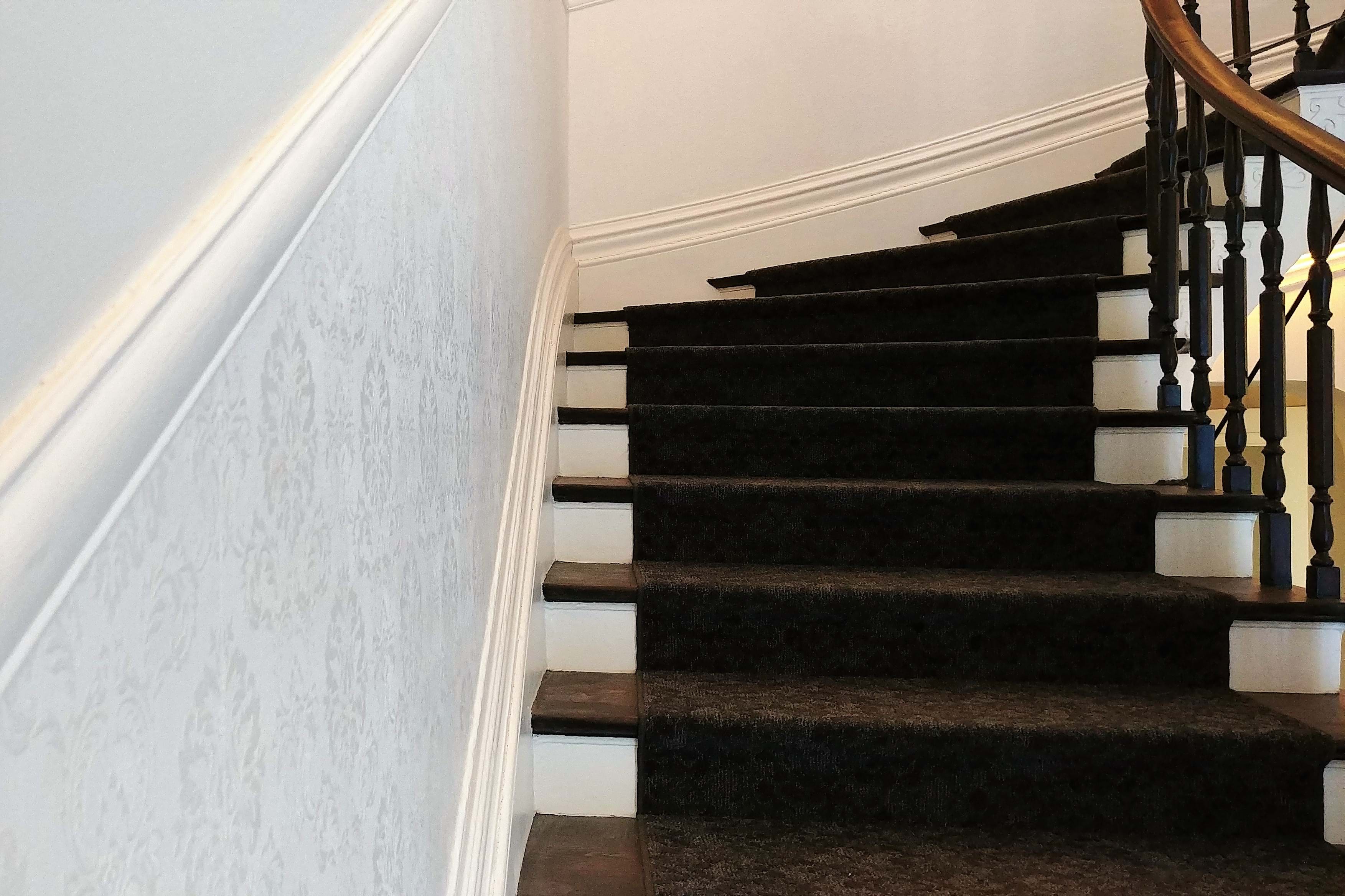 Restauration d'un escalier de manoir.