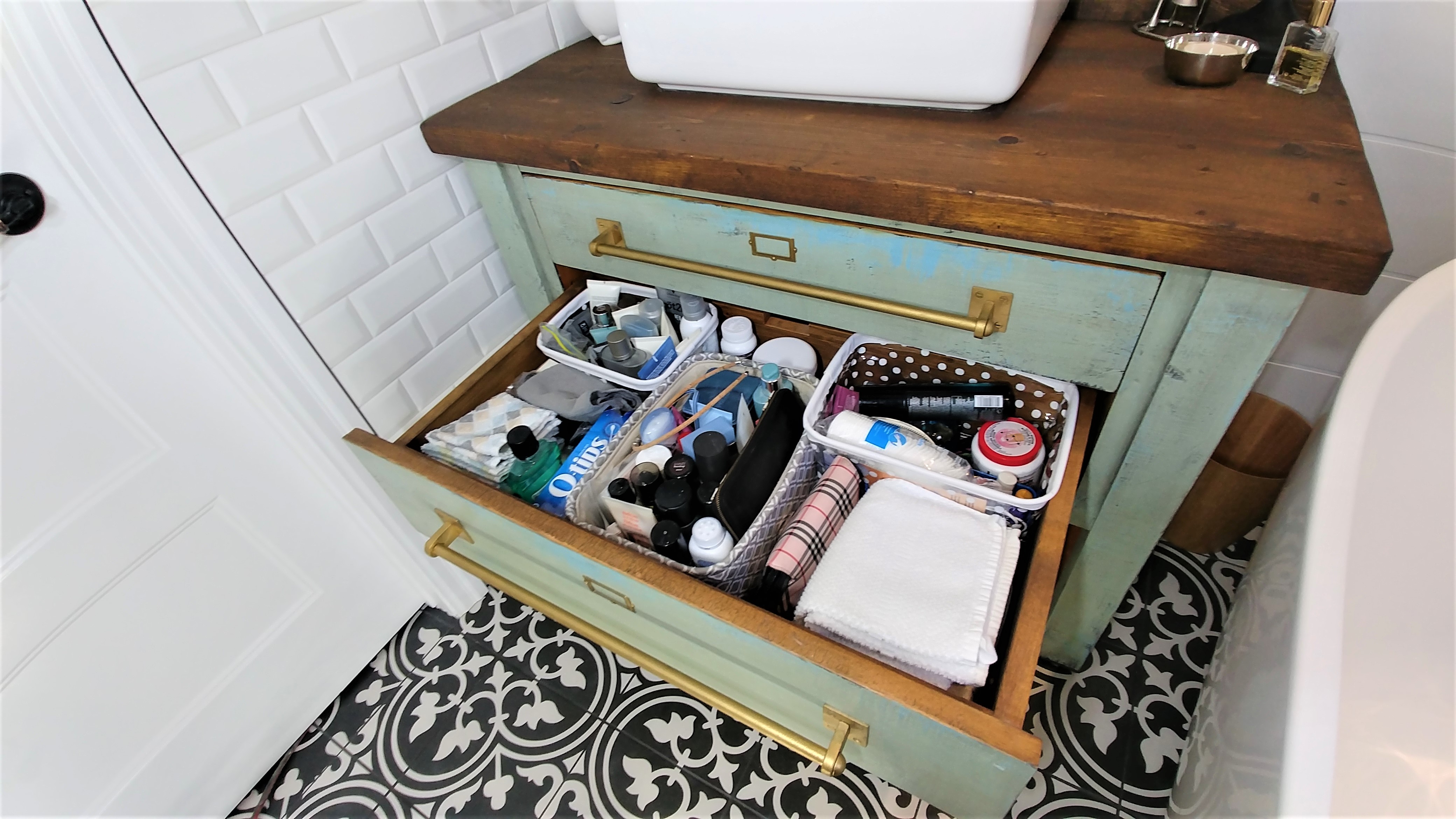 Rénovation de petite salle de bain complète