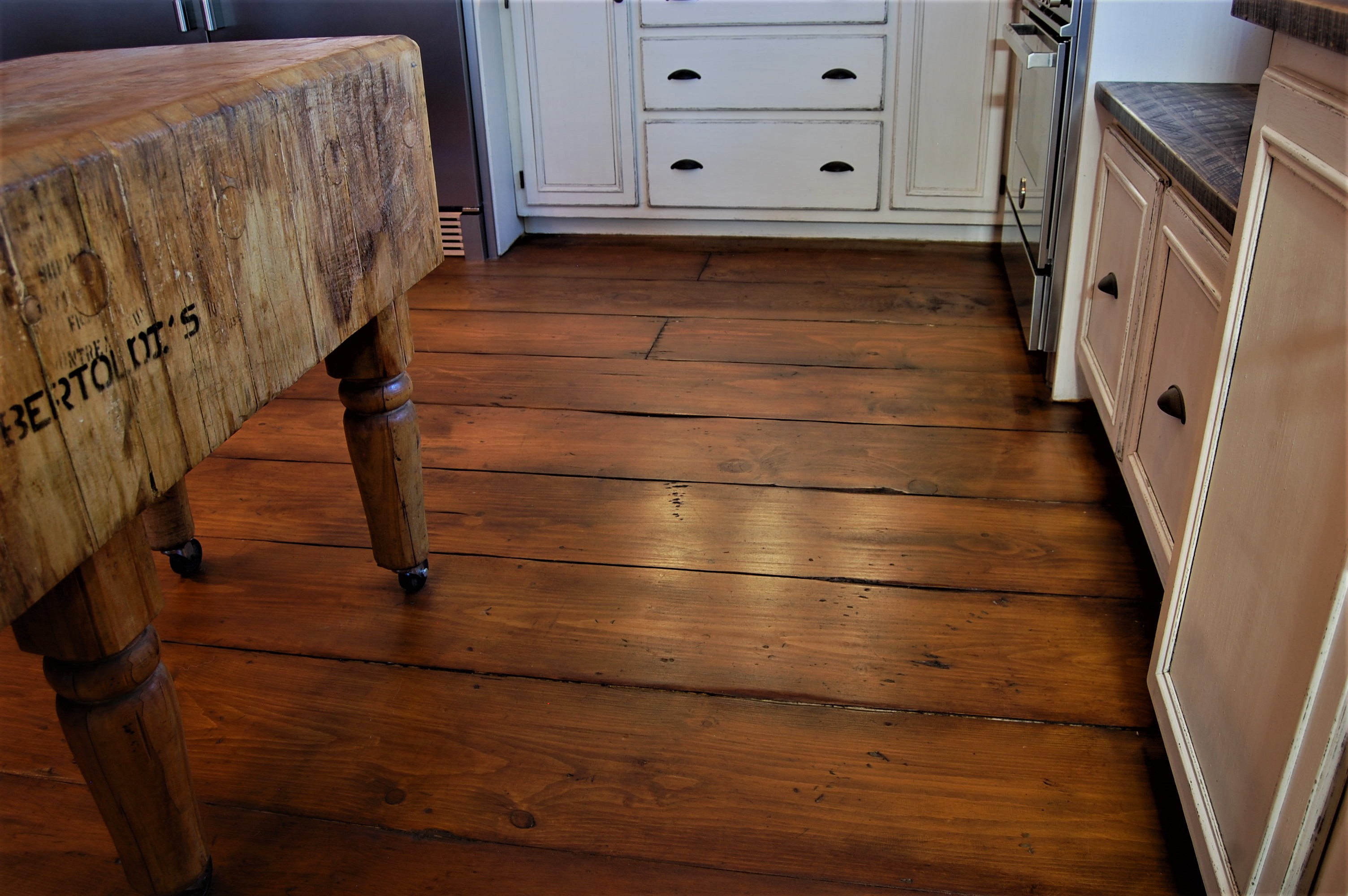Plancher antique chez Chester Collectionneur