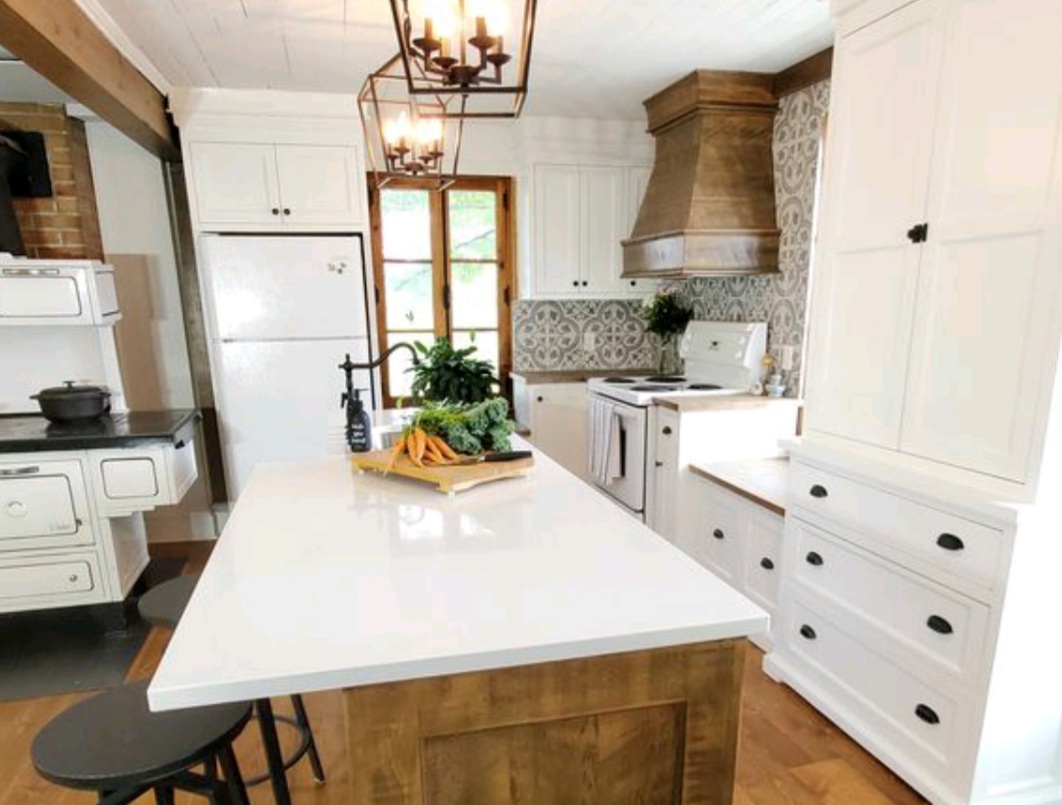 Cuisine en bois massif à Boischatel