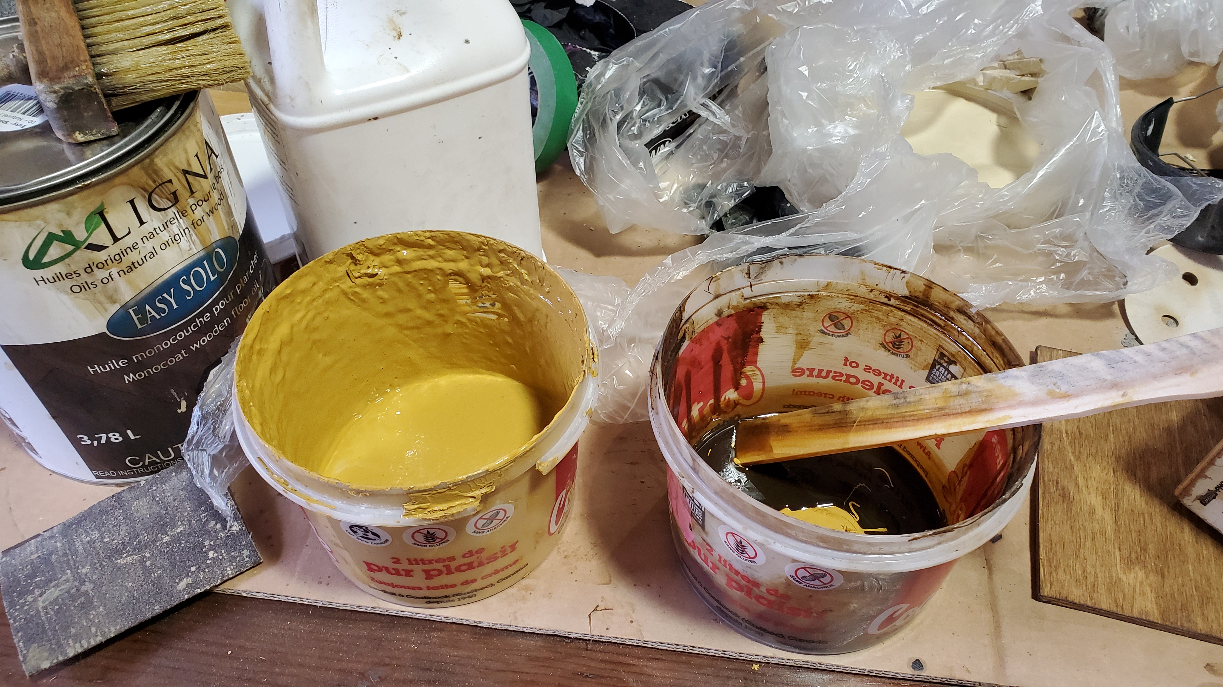 Plancher antique jaune ocre