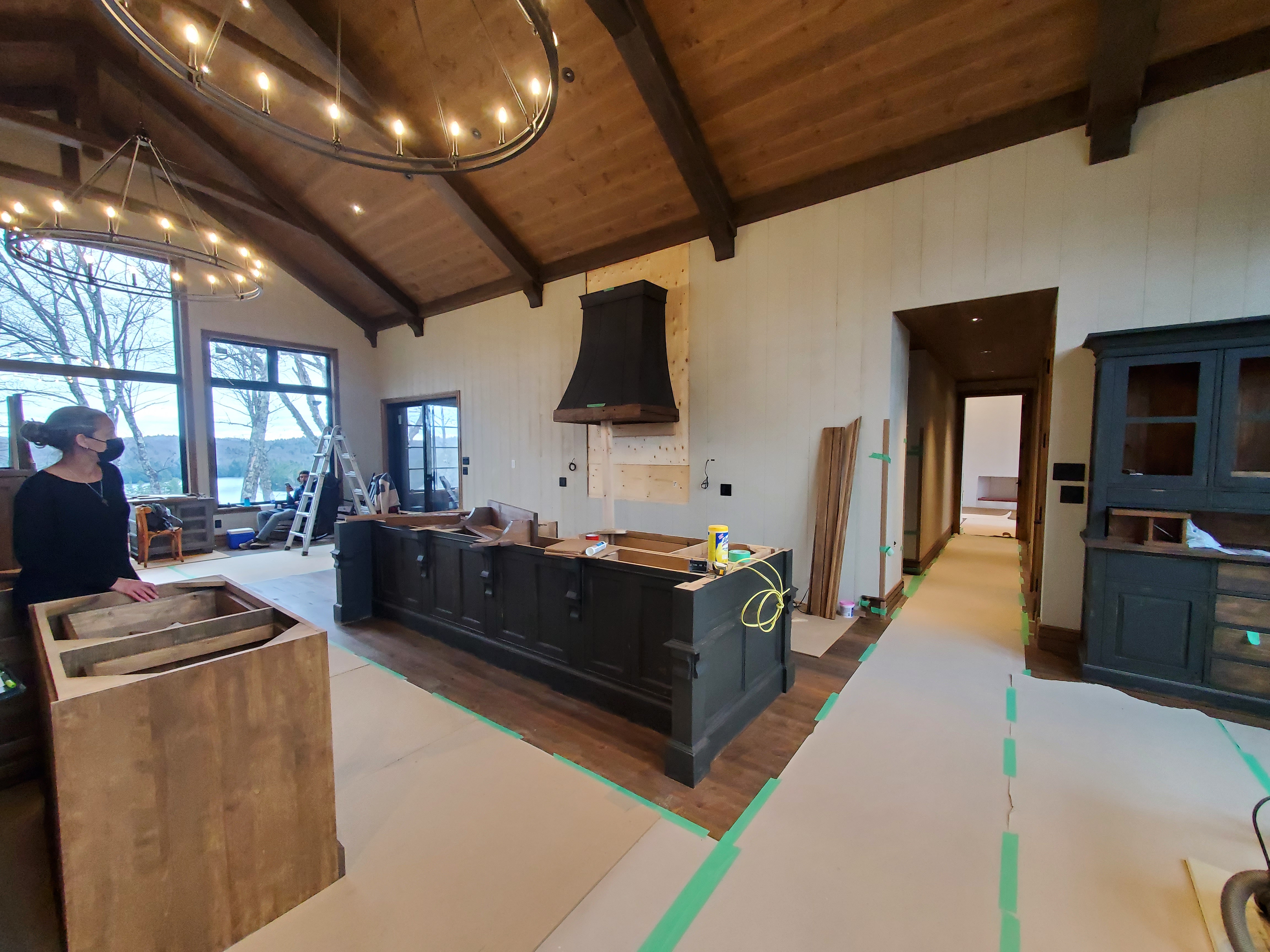 Design intérieur complet pour un chalet de montagne dans les Laurentides