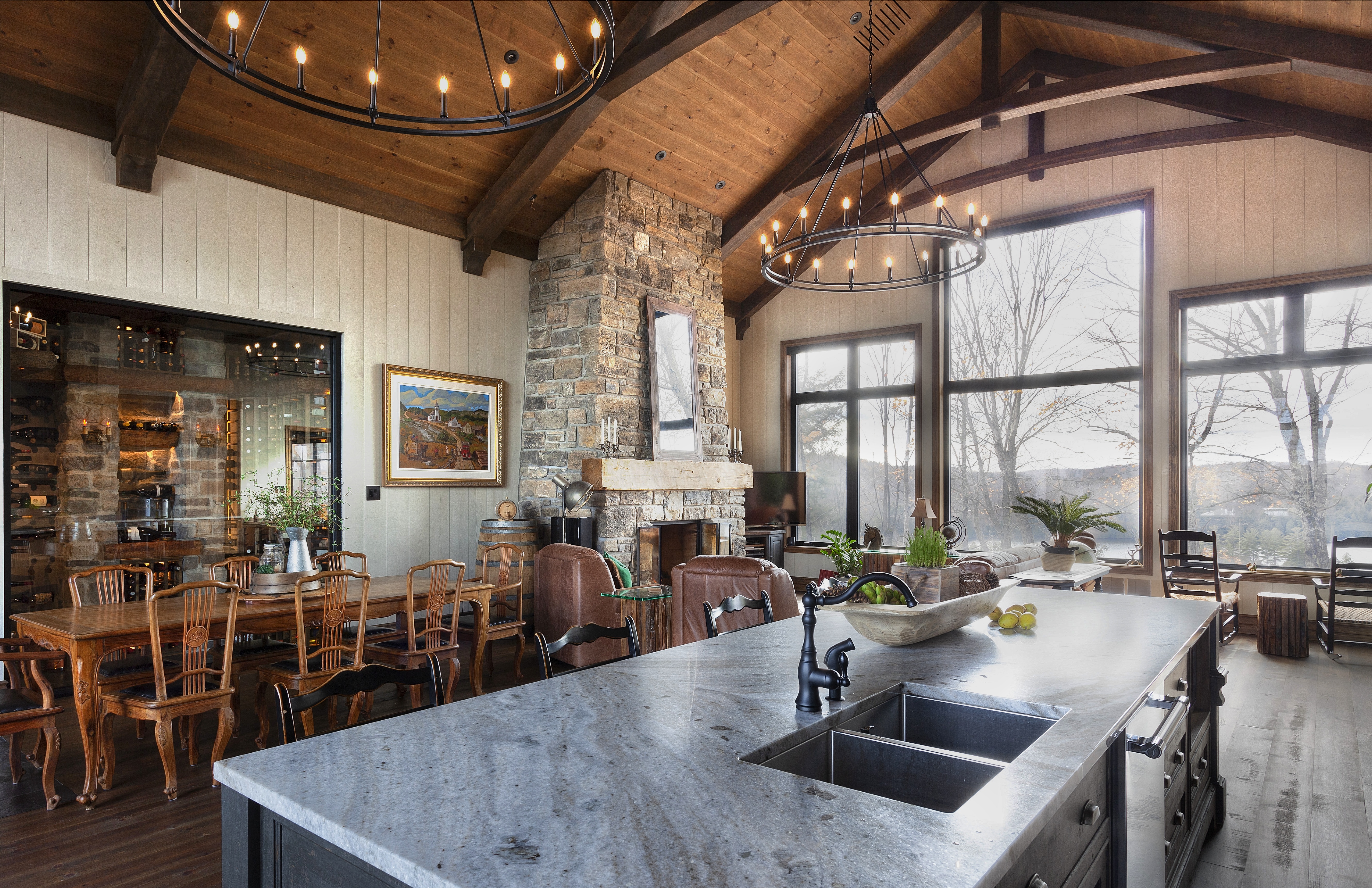 Design intérieur complet pour un chalet de montagne dans les Laurentides