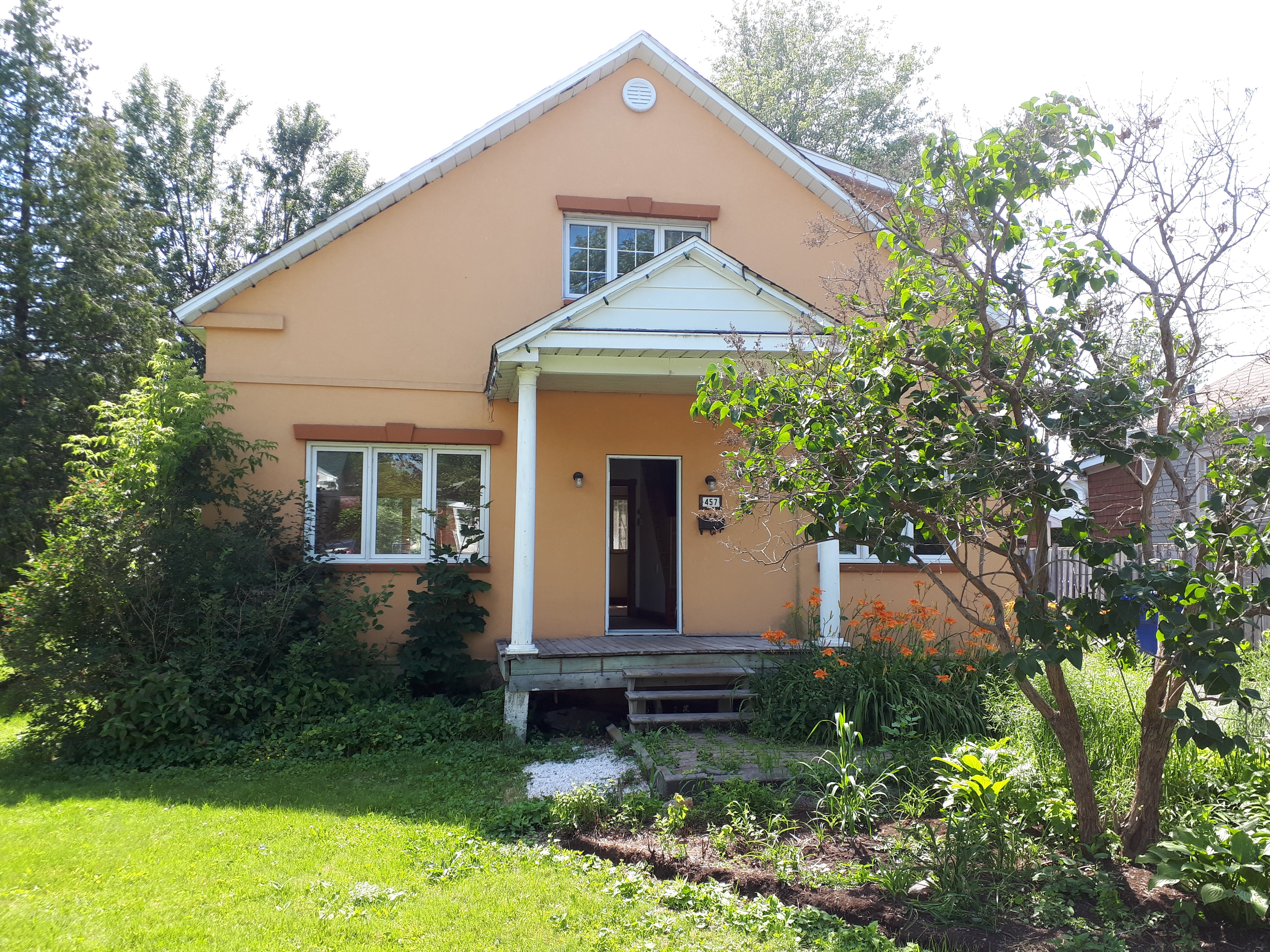 Portique d'entrée repensé