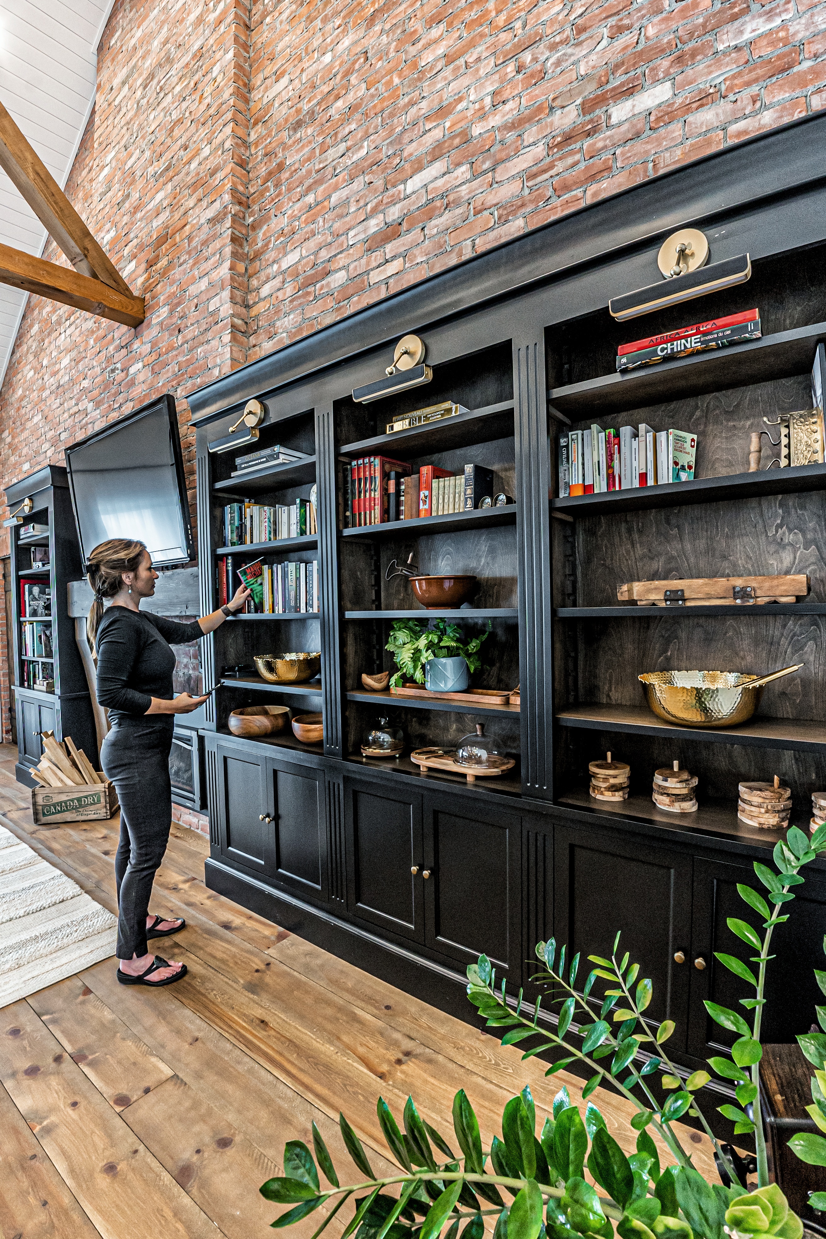 Bibliothèque en bois massif