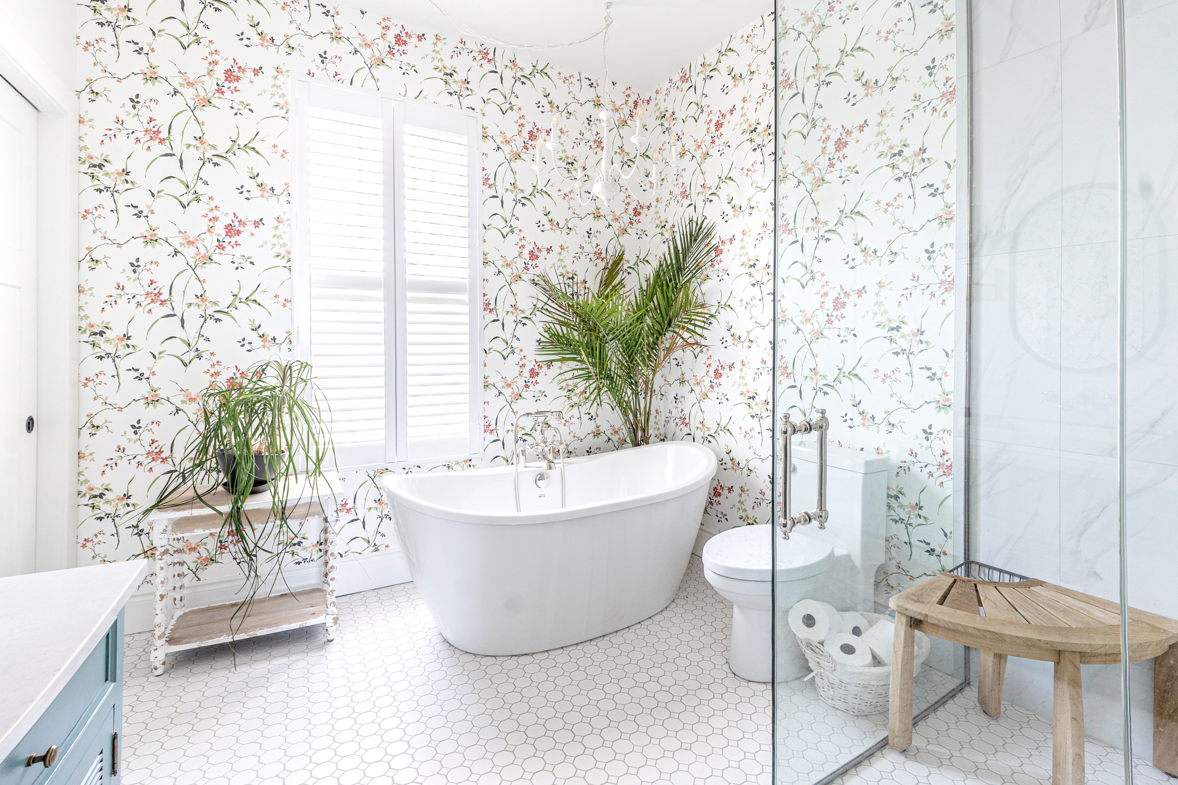 2 salles de bain neuves cachet classique