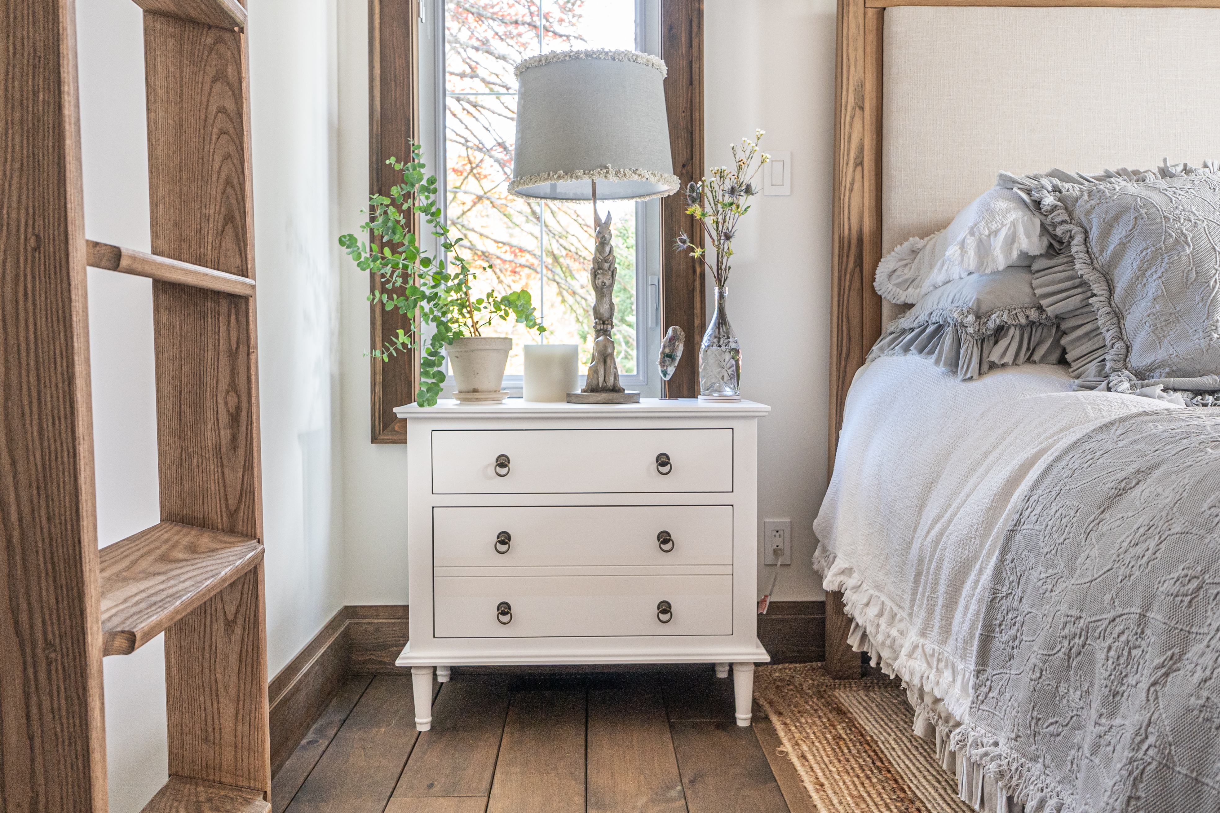 Bord de lac style French Country