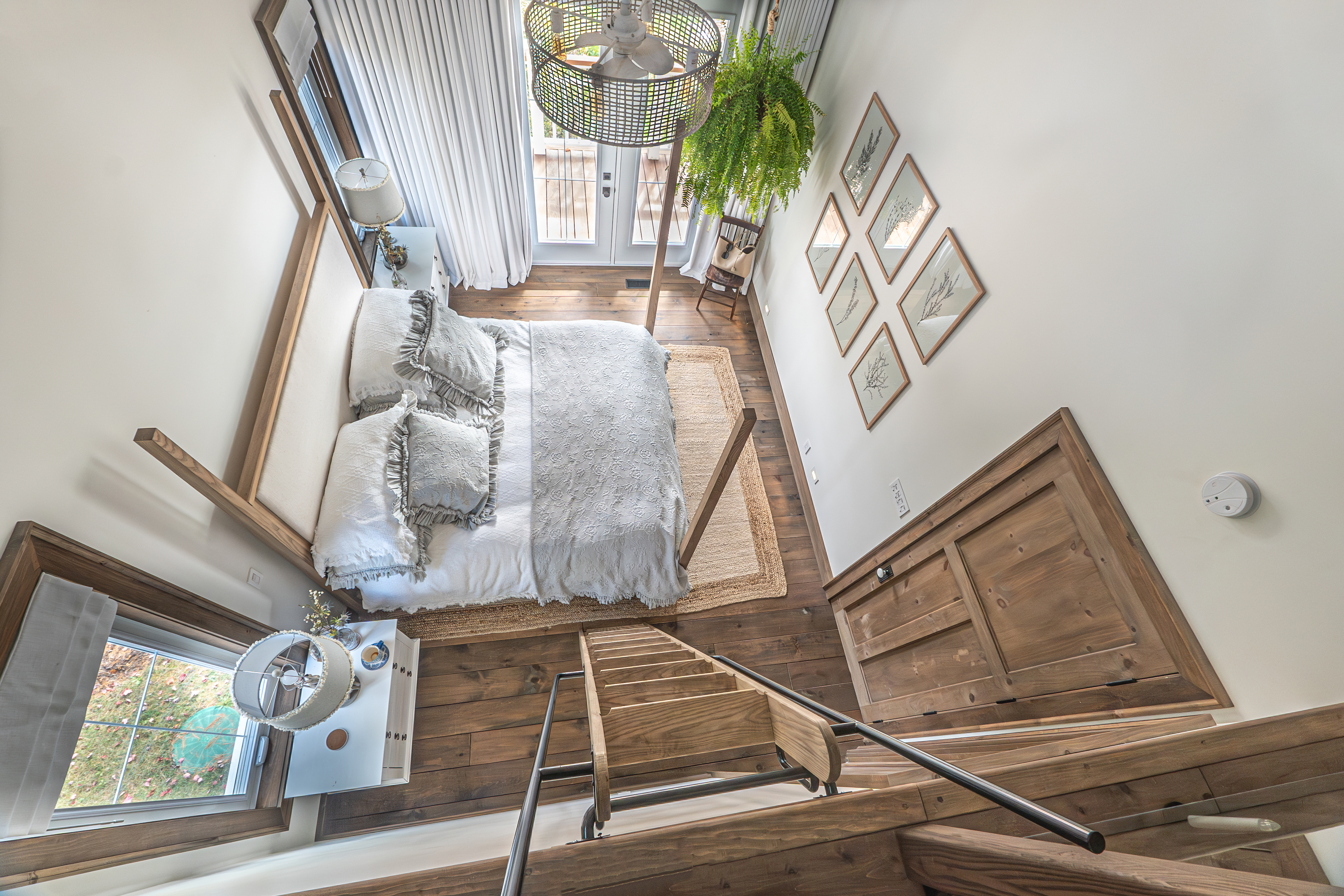 Bord de lac style French Country