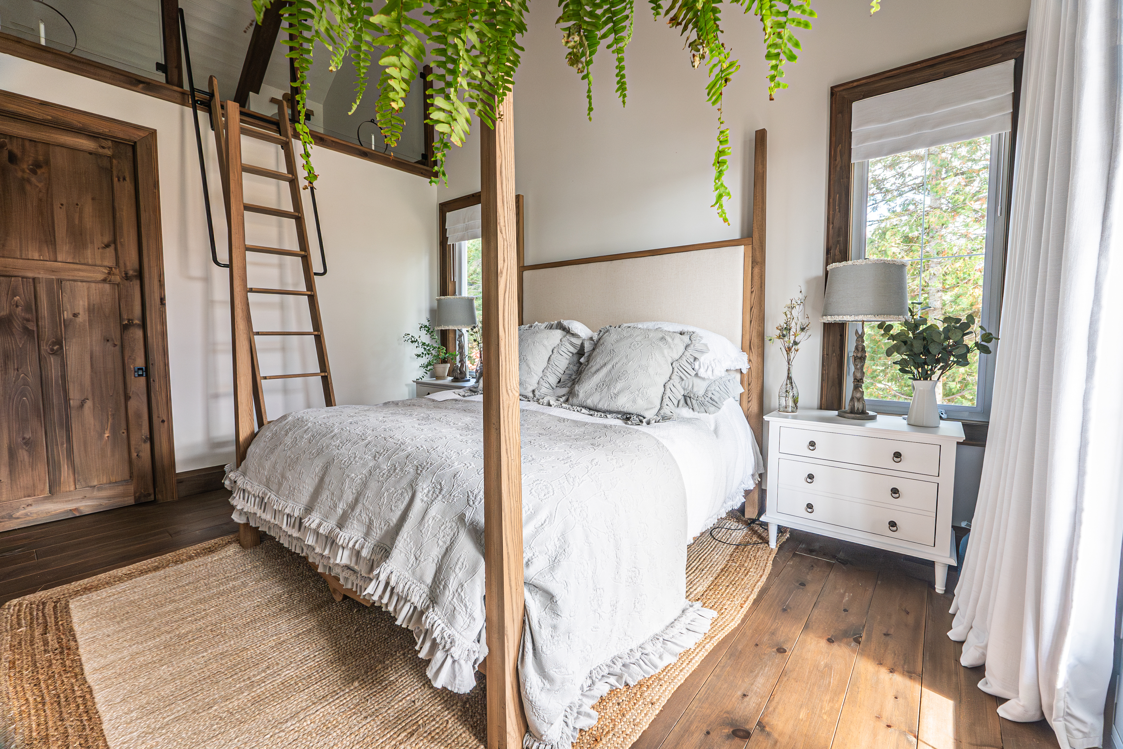 Bord de lac style French Country