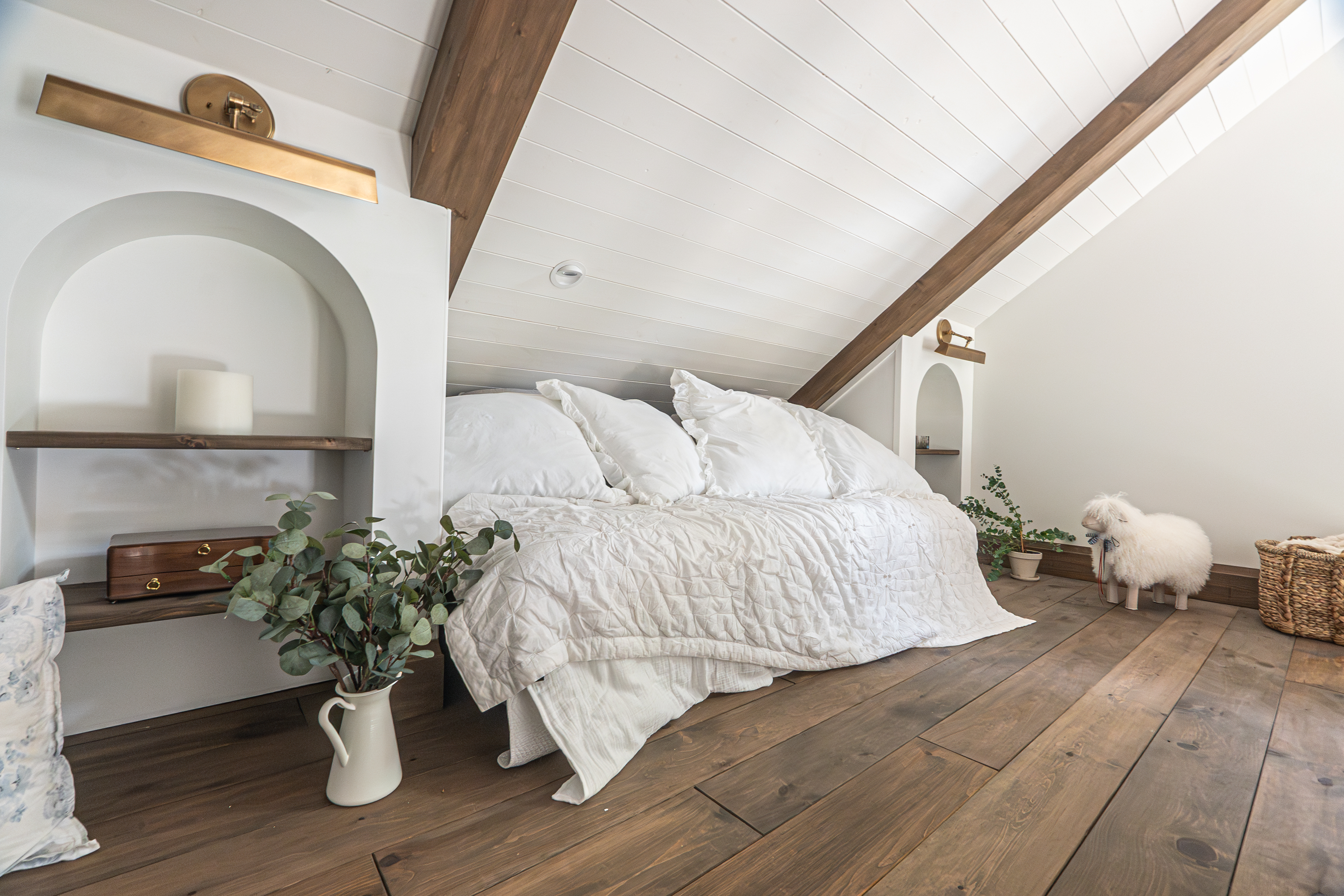 Bord de lac style French Country