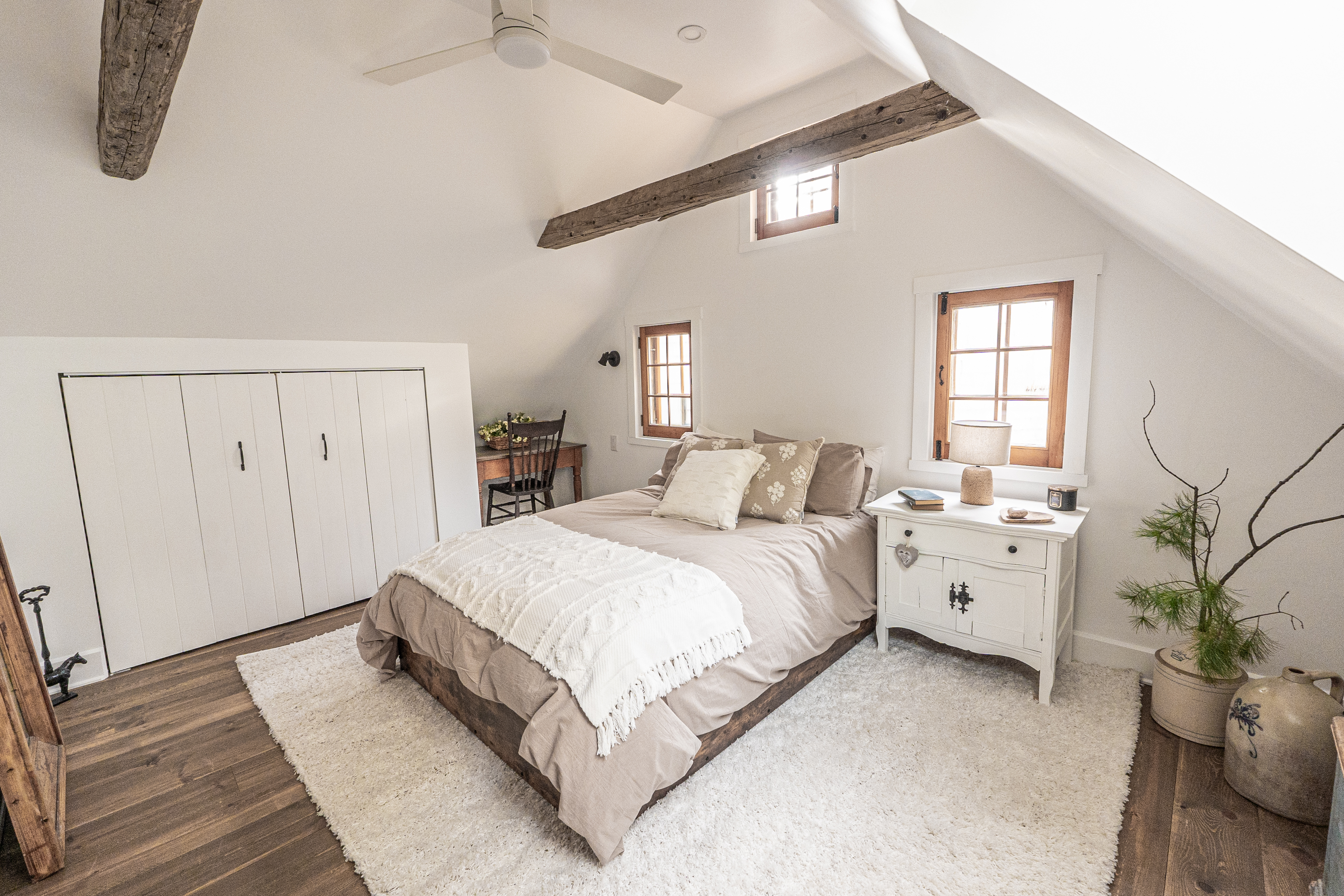 Chambres d'amis et salle de bain restaurées à l'ancienne